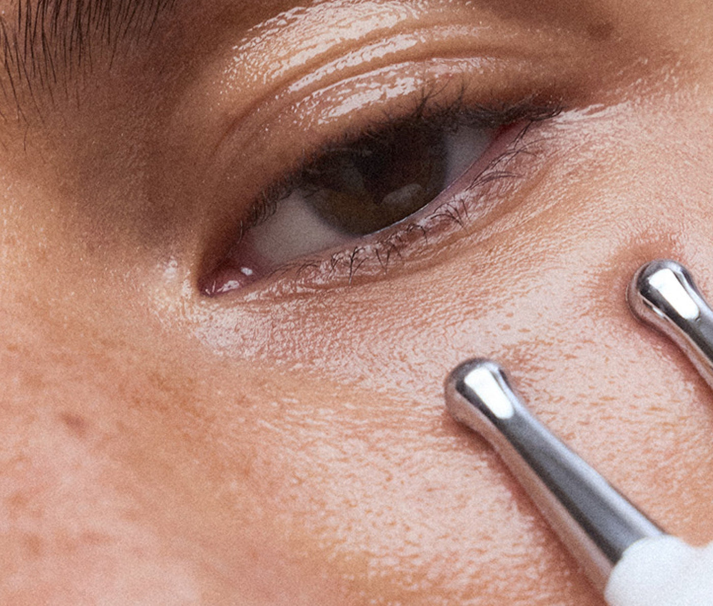 The Science of Microcurrent: How Low-Voltage Current Tones Your Facial Muscles